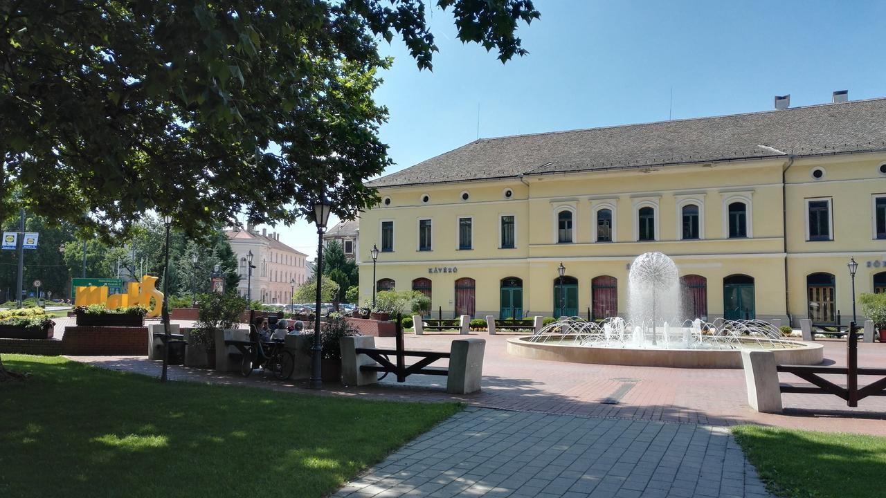 Csipke Apartman Makó Zewnętrze zdjęcie