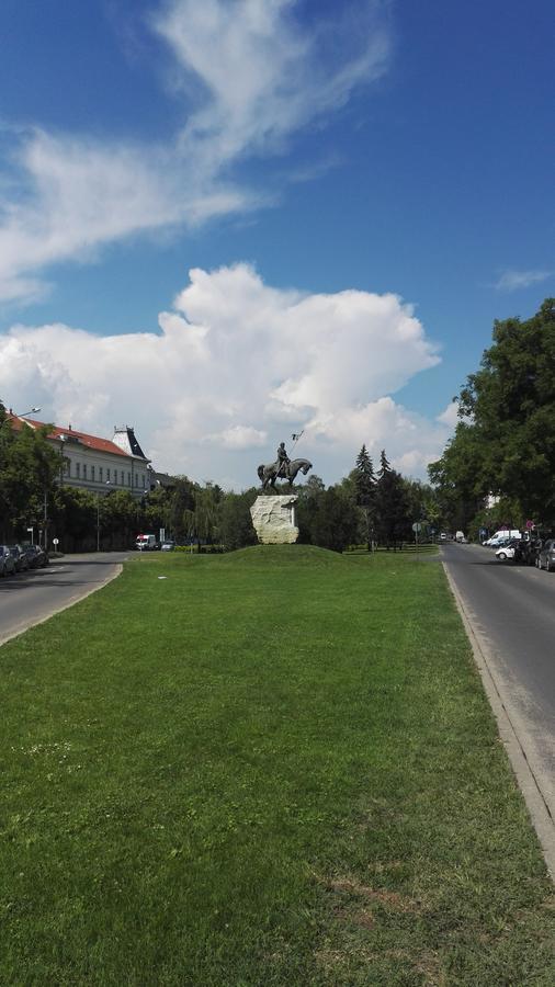 Csipke Apartman Makó Zewnętrze zdjęcie